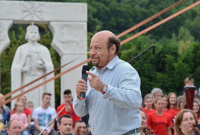 carmen_160613_fkcs_1.jpg