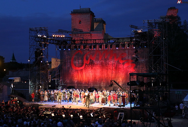 carmen_160617ml_06.jpg