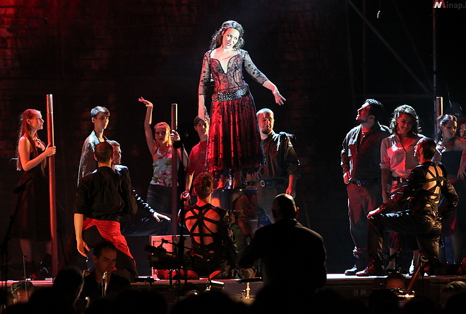 carmen_160617ml_61.jpg