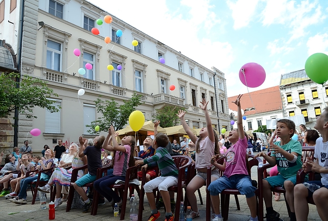konyvhet_160608_fkcs_17.jpg
