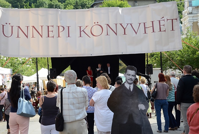 konyvhet_160608_fkcs_27.jpg