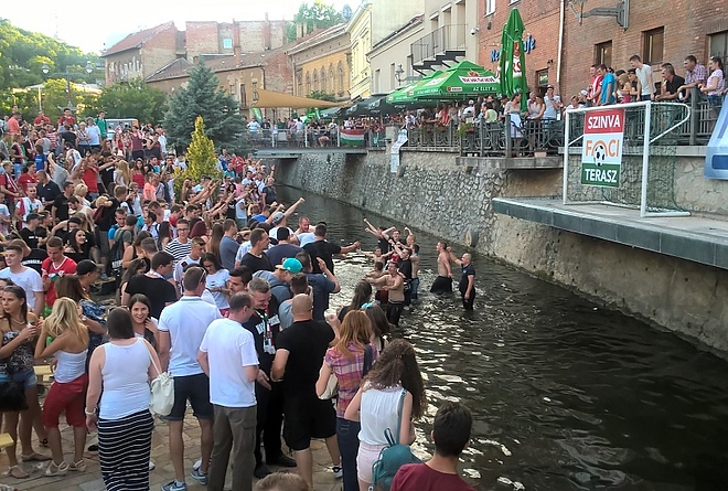 szinva_foci_terasz_szurkolo_szinva_160618_ja.jpg