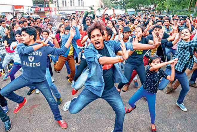 flashmob-keshari.jpg flashmob-keshari.jpg