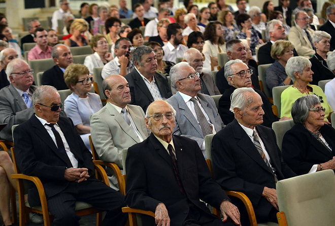 szinesdiploma_160826_vcs_03.jpg szinesdiploma_160826_vcs_03.jpg