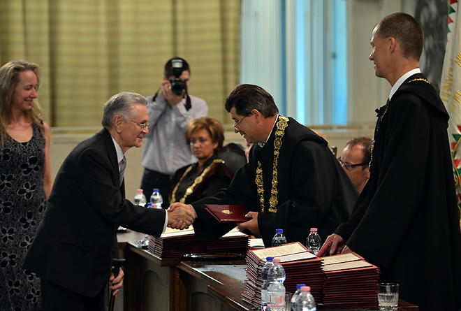 szinesdiploma_160826_vcs_07.jpg szinesdiploma_160826_vcs_07.jpg