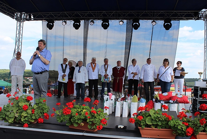 szurkemarha1.jpg
