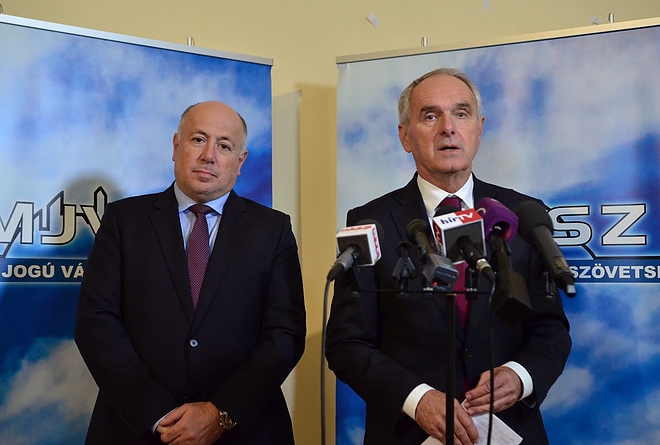 kriza_szita_160930_vcs_04.jpg kriza_szita_160930_vcs_04.jpg