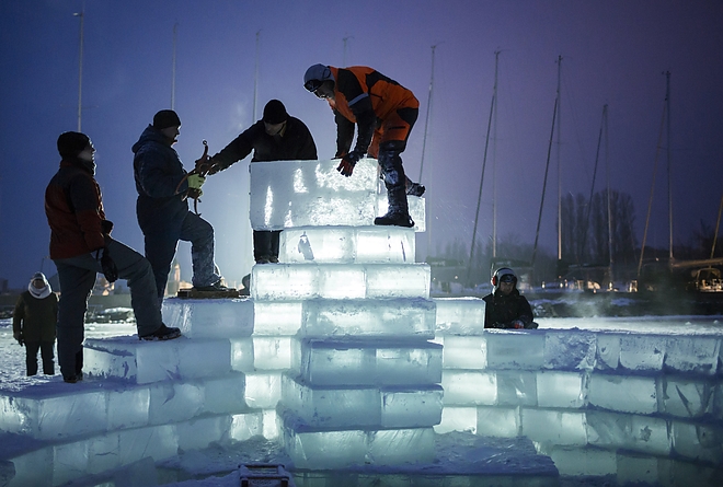 jegszobrasz_balatonlelle_170128_mti.jpg
