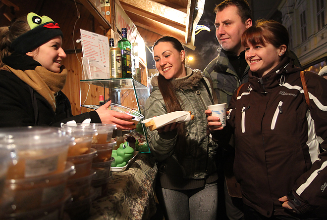 kocsonyafarsang_160129ml_29.jpg kocsonyafarsang_160129ml_29.jpg