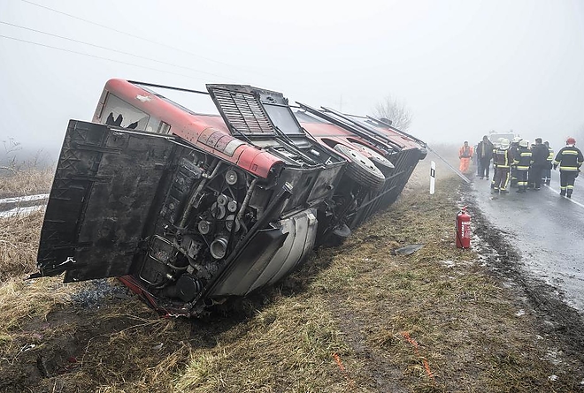 arok_busz_kislang_170202_mti.jpg