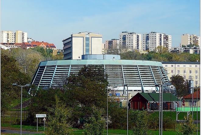 korcsarnok1.jpg
