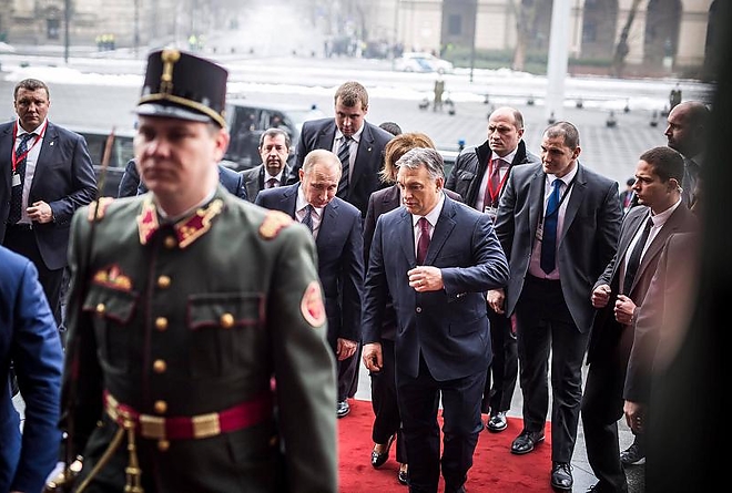 orban_putyin_facebook_170202.jpg