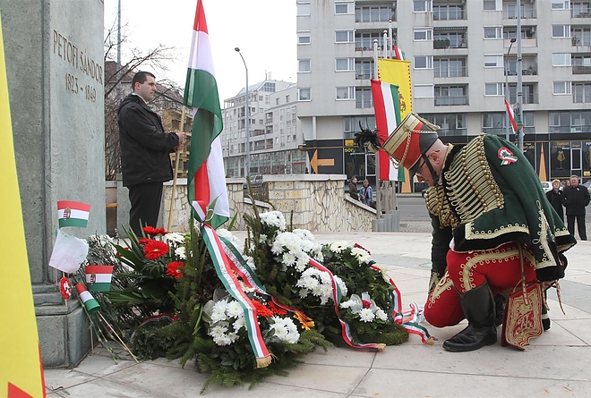 koszoruzas_1.jpg koszoruzas_1.jpg