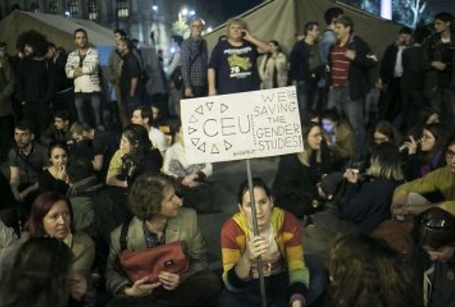 ceujo2.jpg ceujo2.jpg