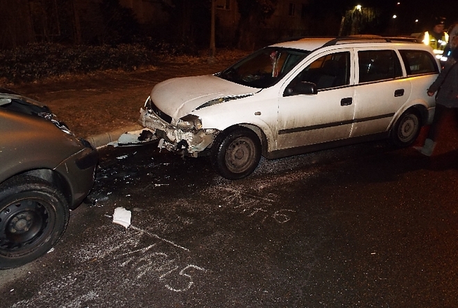 osszetortauto.jpg osszetortauto.jpg