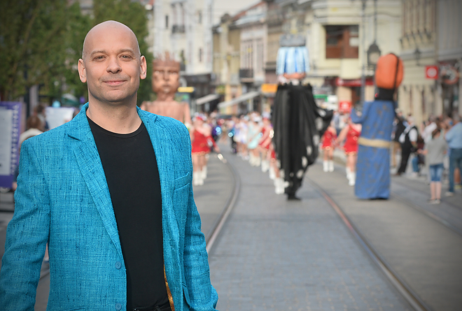 bartok_plusz_felvonulas.jpg