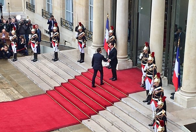 macron6.jpg macron6.jpg
