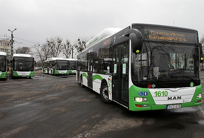miskolc_buszok.jpg miskolc_buszok.jpg