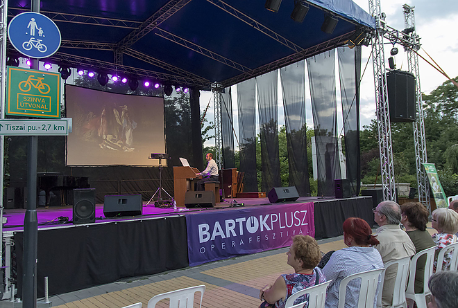 operafesztival_-_hetfo_-_szent_istvan_ter_20170619_bl_52_web.jpg