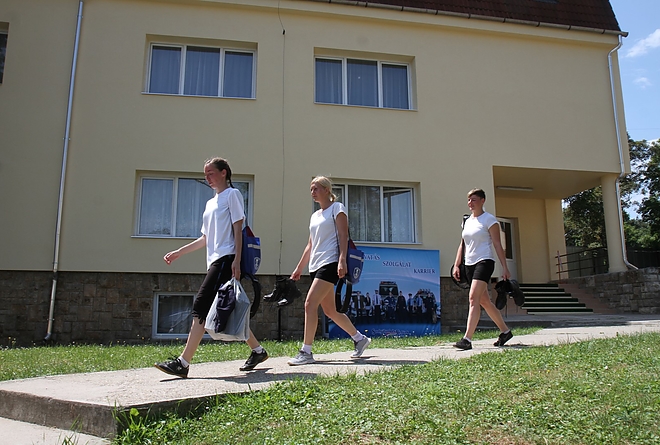 rendeszeti_szakkozep_epulet_atado_170628_ja_10.jpg rendeszeti_szakkozep_epulet_atado_170628_ja_10.jpg