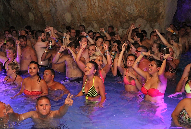 barlangfurdo_dj_party_170722_ja_17.jpg