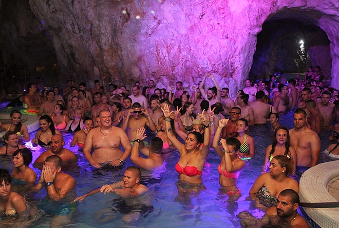 barlangfurdo_dj_party_170722_ja_21.jpg