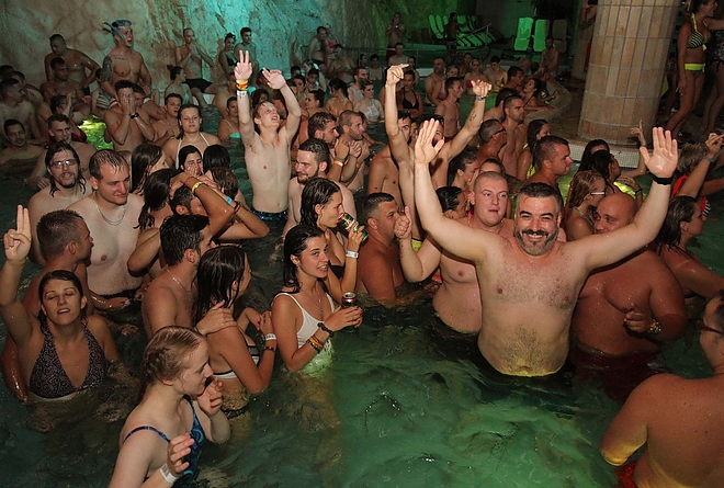 barlangfurdo_dj_party_170722_ja_33.jpg barlangfurdo_dj_party_170722_ja_33.jpg