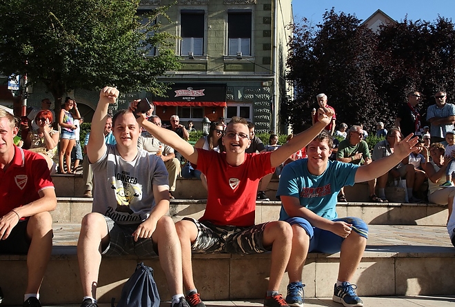 dvtk_szurkolo_anket_170713_bl_1.jpg