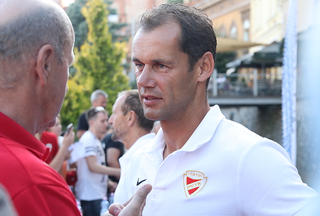 dvtk_szurkolo_anket_170713_bl_5.jpg
