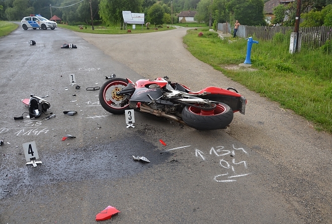 motorbaleset.jpg motorbaleset.jpg