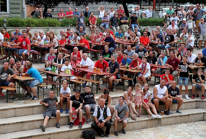 szinvaterasz_honved_dvtk_170722_ja_14.jpg szinvaterasz_honved_dvtk_170722_ja_14.jpg