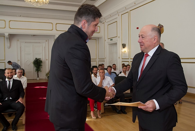 allampolgari_esku_mvlc_170824ml_12.jpg