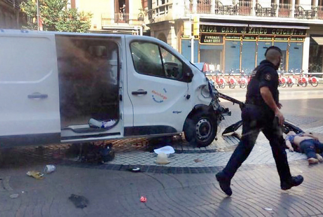 barcelona_terror_helyszin_furgon_serult_180817.jpg