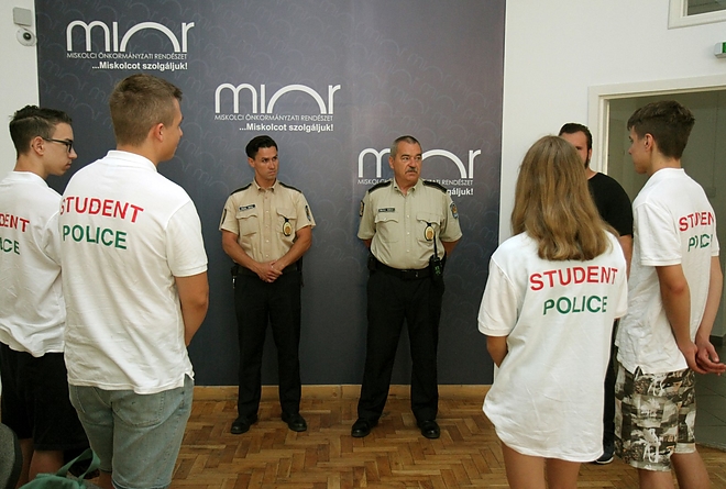 student_police_170804_ja_1.jpg student_police_170804_ja_1.jpg