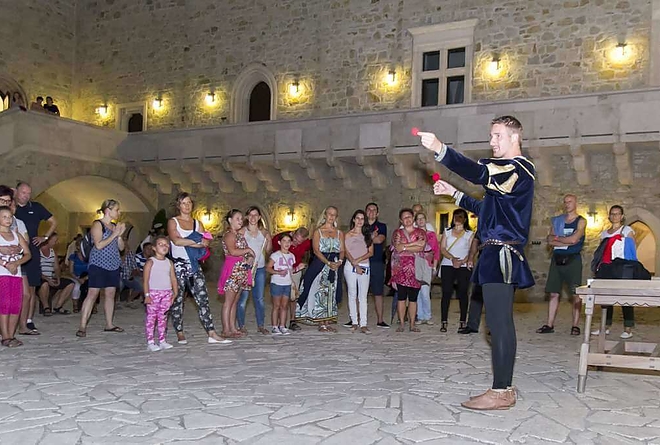 szerelem-huseg-cselszoves-a-diosgyori-varban_20170812_bl_038_web.jpg