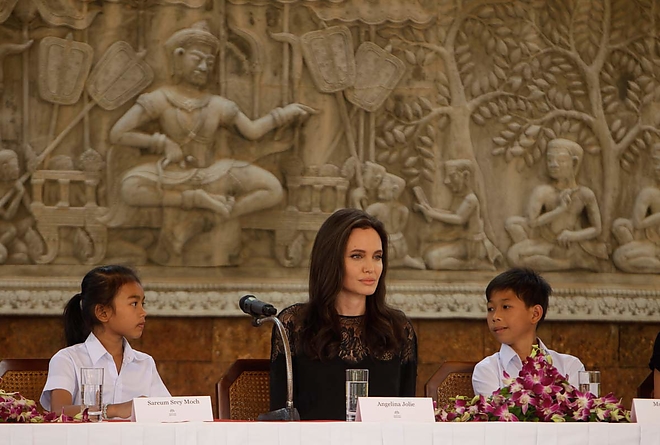 angelina_jolie_film1.jpg
