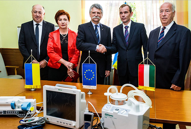 kover-kriza-ukrajnaban.jpg kover-kriza-ukrajnaban.jpg