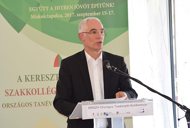 krszh_konferencia_170916_tm7.jpg