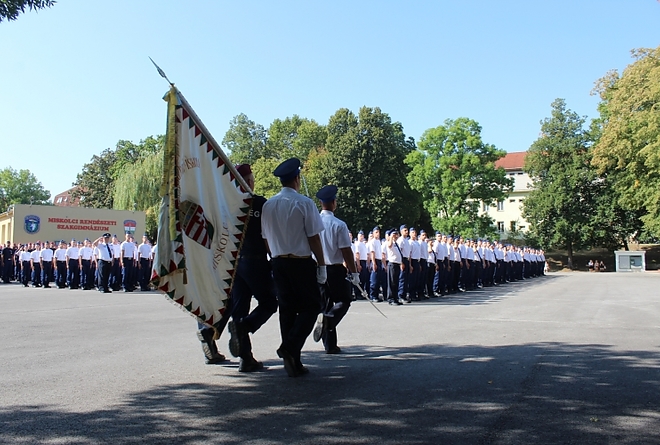 miskolcszakgimn4.jpg