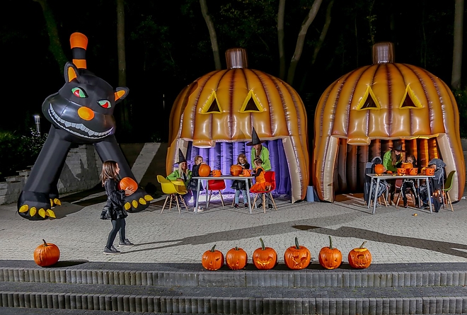 avalon_halloween_1027_3.jpg