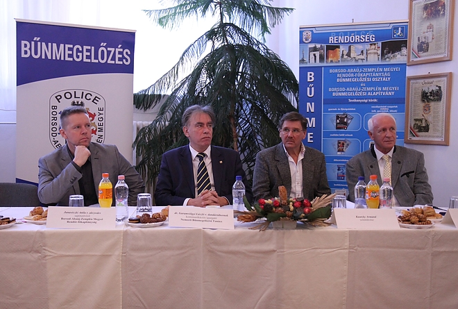 bunmegelozesi_vetelkedo_171030_ja_4.jpg bunmegelozesi_vetelkedo_171030_ja_4.jpg