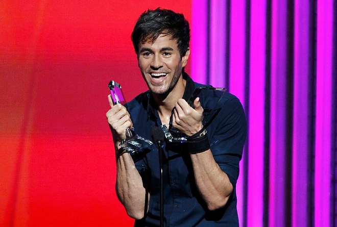 enrique_iglesias_04_.jpg