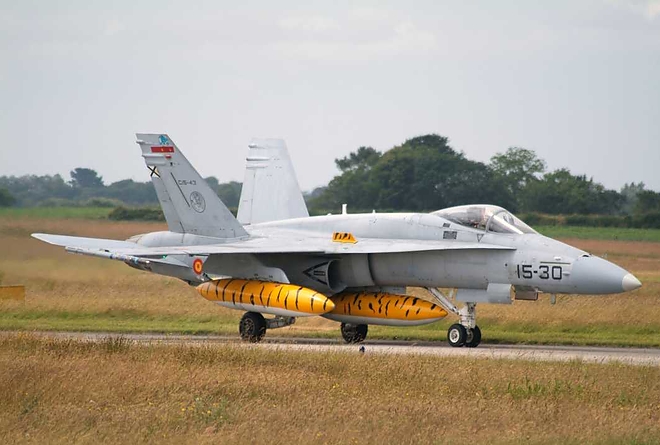 f18_spanyol_repulo.jpg f18_spanyol_repulo.jpg