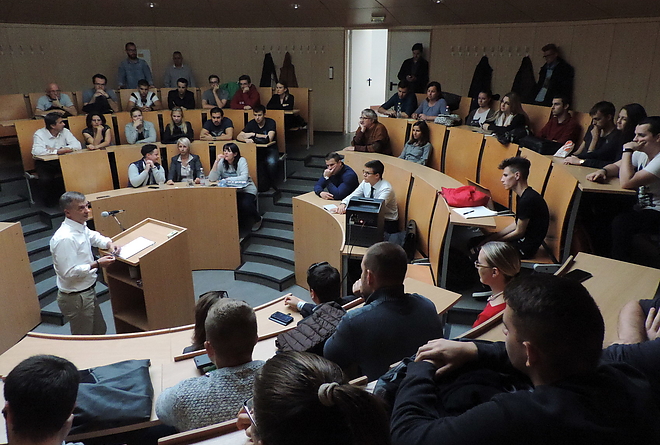 kubatov_gabor_171004_vcs_03.jpg kubatov_gabor_171004_vcs_03.jpg