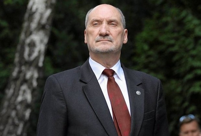 lengyel_miniszter_2.jpg