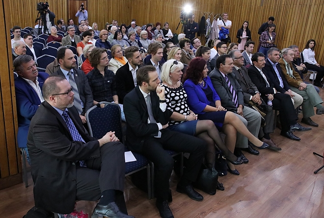 retvari_bence_kdnp_171012ml_7.jpg retvari_bence_kdnp_171012ml_7.jpg