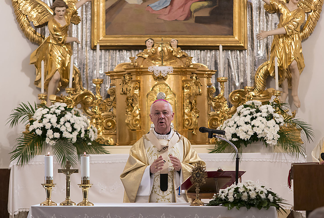 szent_laszlo_ereklye_erkezik_miskolcra_20170930_bl_011_web.jpg szent_laszlo_ereklye_erkezik_miskolcra_20170930_bl_011_web.jpg