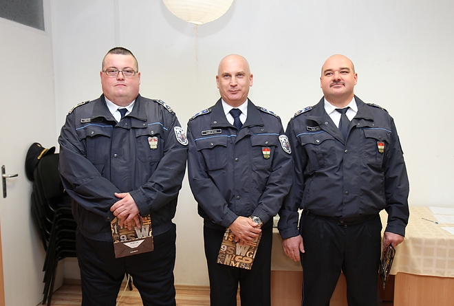 fodor_zoltan_rendorok_kituntetes_171108_ja_13.jpg fodor_zoltan_rendorok_kituntetes_171108_ja_13.jpg