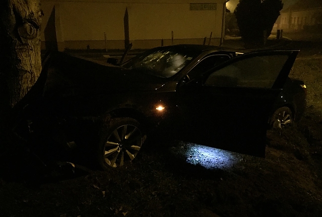 migrans_bmw_baleset_171104_police_2.jpg migrans_bmw_baleset_171104_police_2.jpg