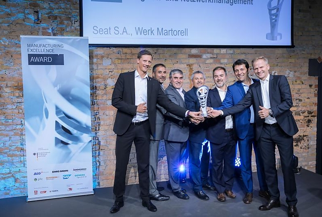 seat_manufacturing_excellence_award_1_hq.jpg